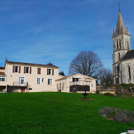 Bed and Breakfast La Marmotte A Queue Plate Le Beugnon Exterior foto
